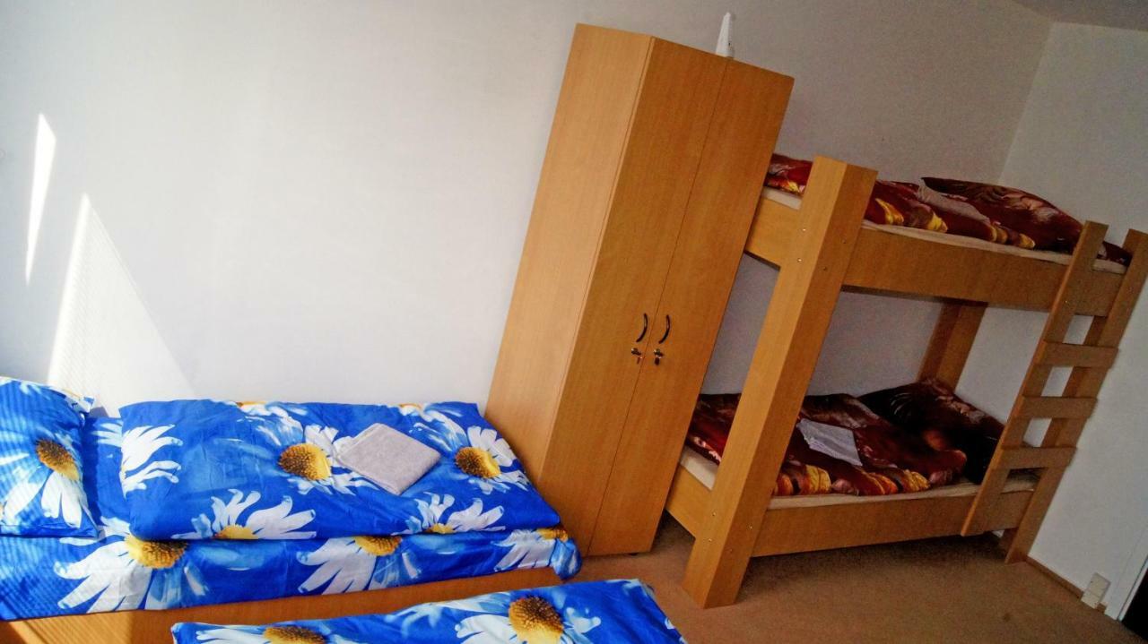 Km House Cerny Most Hostel Prague Exterior photo