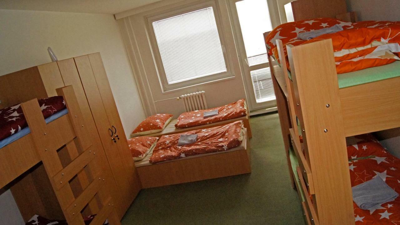 Km House Cerny Most Hostel Prague Exterior photo